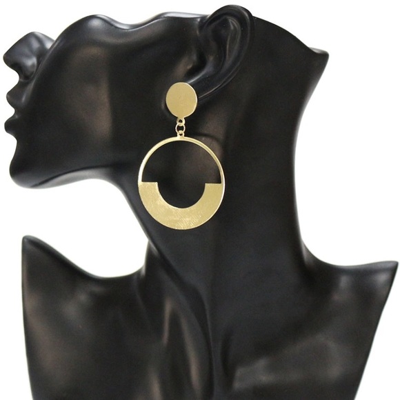 ⚜️[𝗡𝗪𝗧]⚜️𝙀𝙖𝙧𝙧𝙞𝙣𝙜𝙨 (3/$13) - Picture 2 of 6